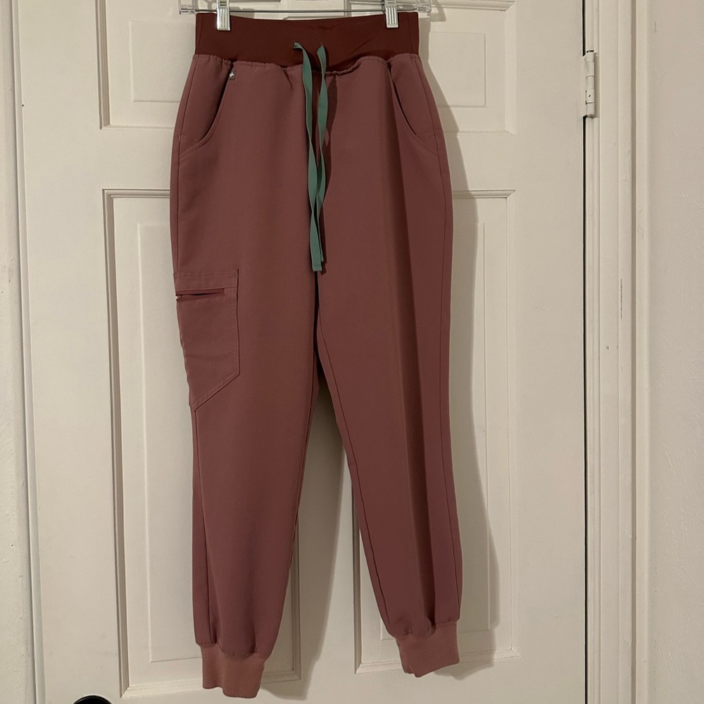 FIGS Mineral Mauve High Waisted Zamora Joggers
